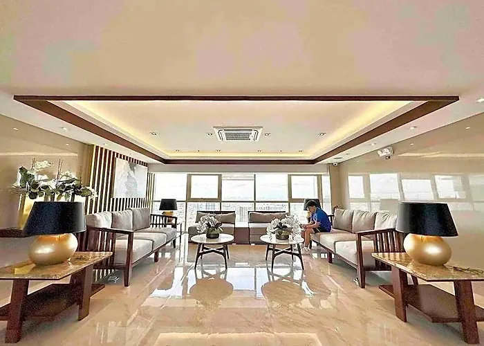 Smdc Coast Walking Distance Picc-balcony View Manila