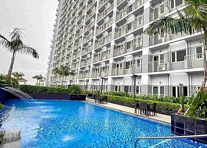 Smdc Coast Walking Distance Picc-balcony View